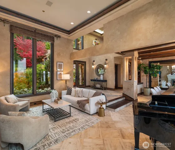 $9,995,000 | 3639 West Mercer Way, Mercer Island, WA 98040