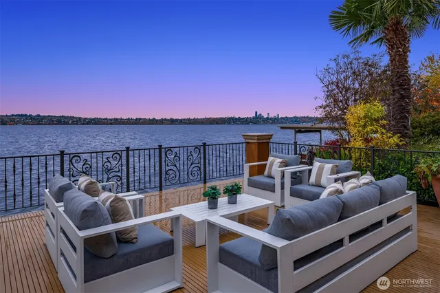 $9,995,000 | 3639 West Mercer Way, Mercer Island, WA 98040