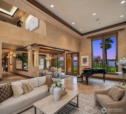 $9,995,000 | 3639 West Mercer Way, Mercer Island, WA 98040