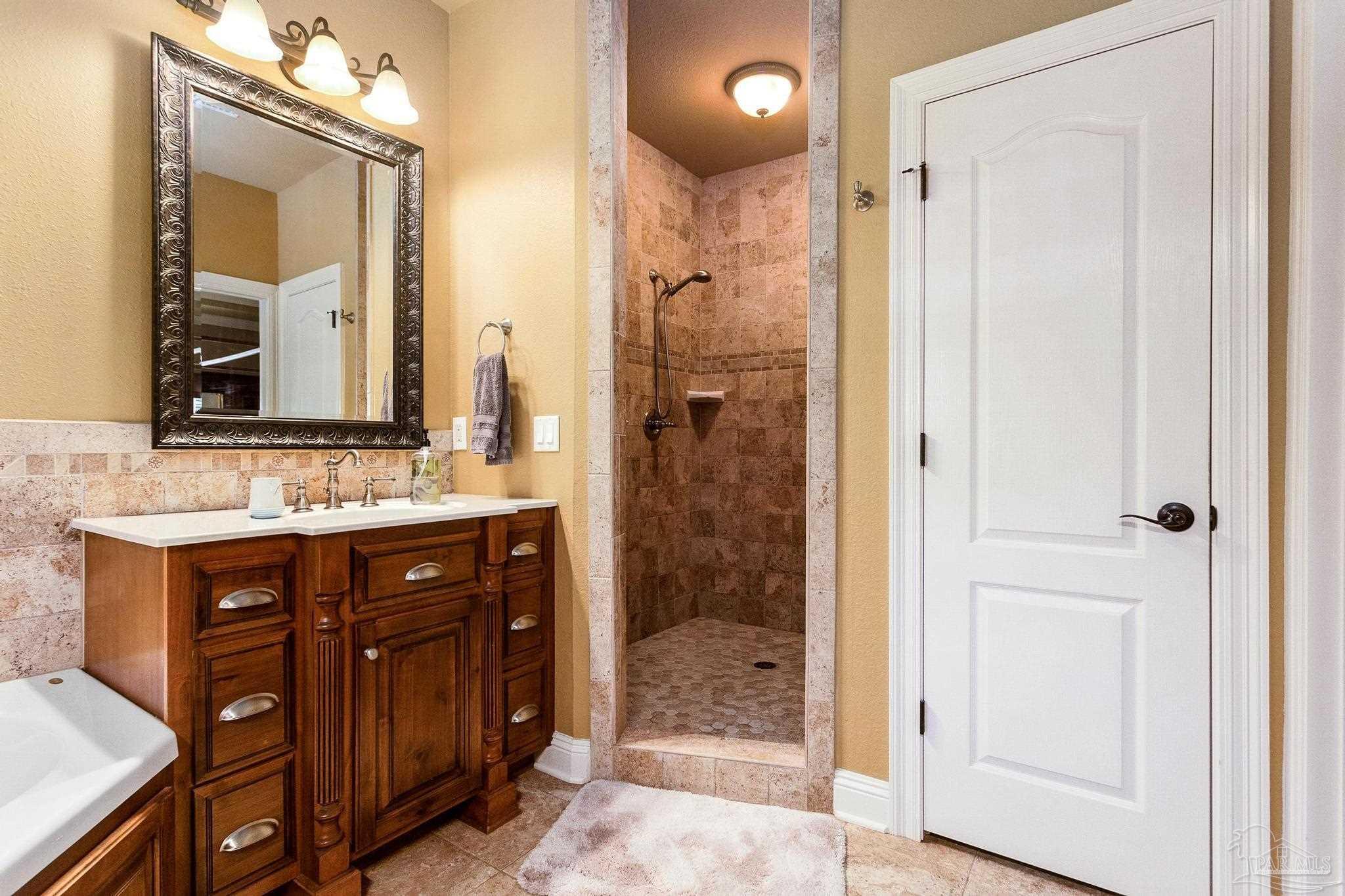 2667 Segrest Road Milton, FL 32571 - Photo 20 of 38 Gallery Image 20