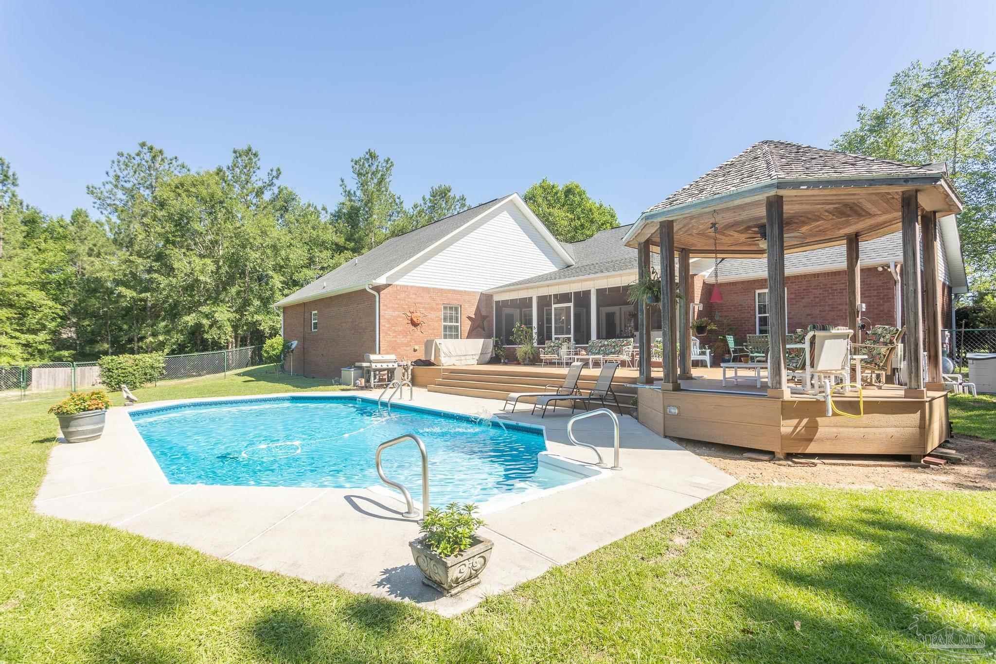 2667 Segrest Road Milton, FL 32571 - Photo 32 of 38 Gallery Image 32