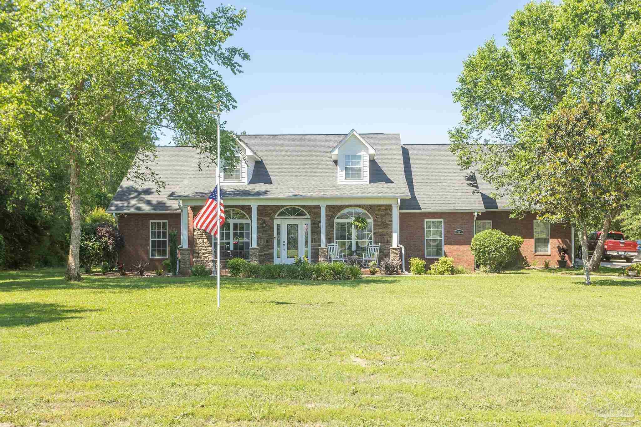 2667 Segrest Road Milton, FL 32571 - Photo 4 of 38 Gallery Image 4