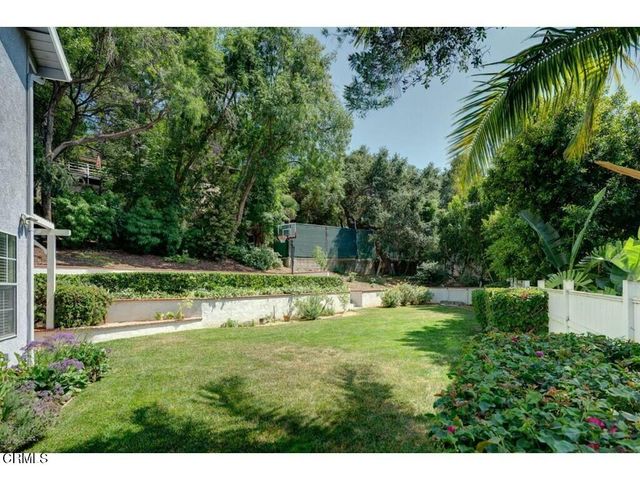 $7,950 | 2064 Hilldale Drive, La Canada Flintridge, CA 91011