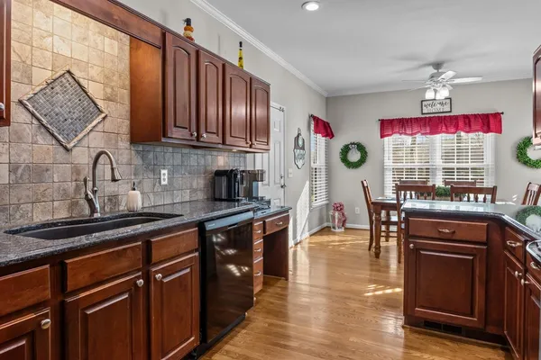 $699,900 | 465 Harpeth Meadows Drive, Kingston Springs, TN 37082