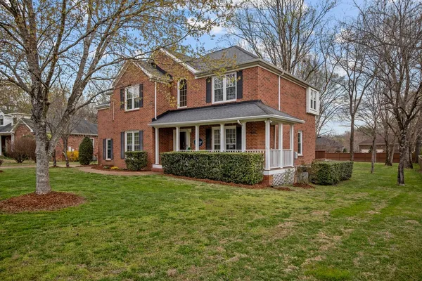 $699,900 | 465 Harpeth Meadows Drive, Kingston Springs, TN 37082