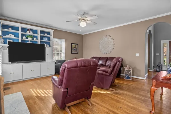 $699,900 | 465 Harpeth Meadows Drive, Kingston Springs, TN 37082