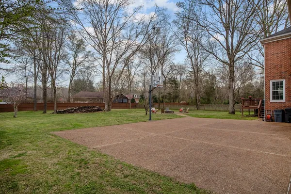 $699,900 | 465 Harpeth Meadows Drive, Kingston Springs, TN 37082