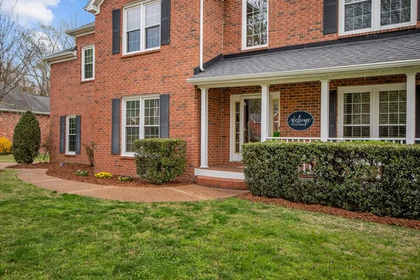 $699,900 | 465 Harpeth Meadows Drive, Kingston Springs, TN 37082