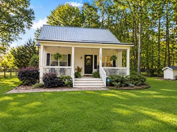 $315,000 | 1722 Kenwood Road, Manning, SC 29102