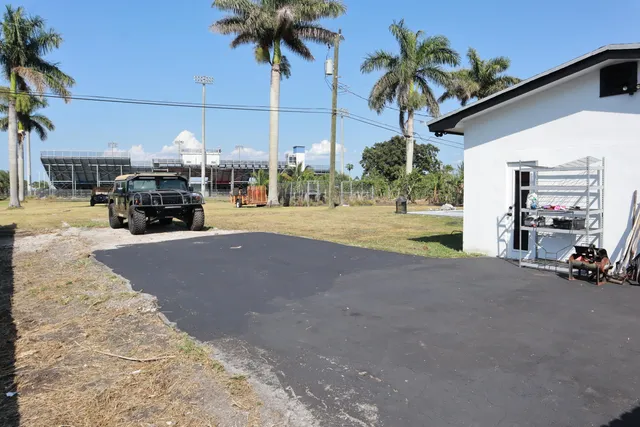$470,000 | 360 Kismet Avenue, Pahokee, FL 33476