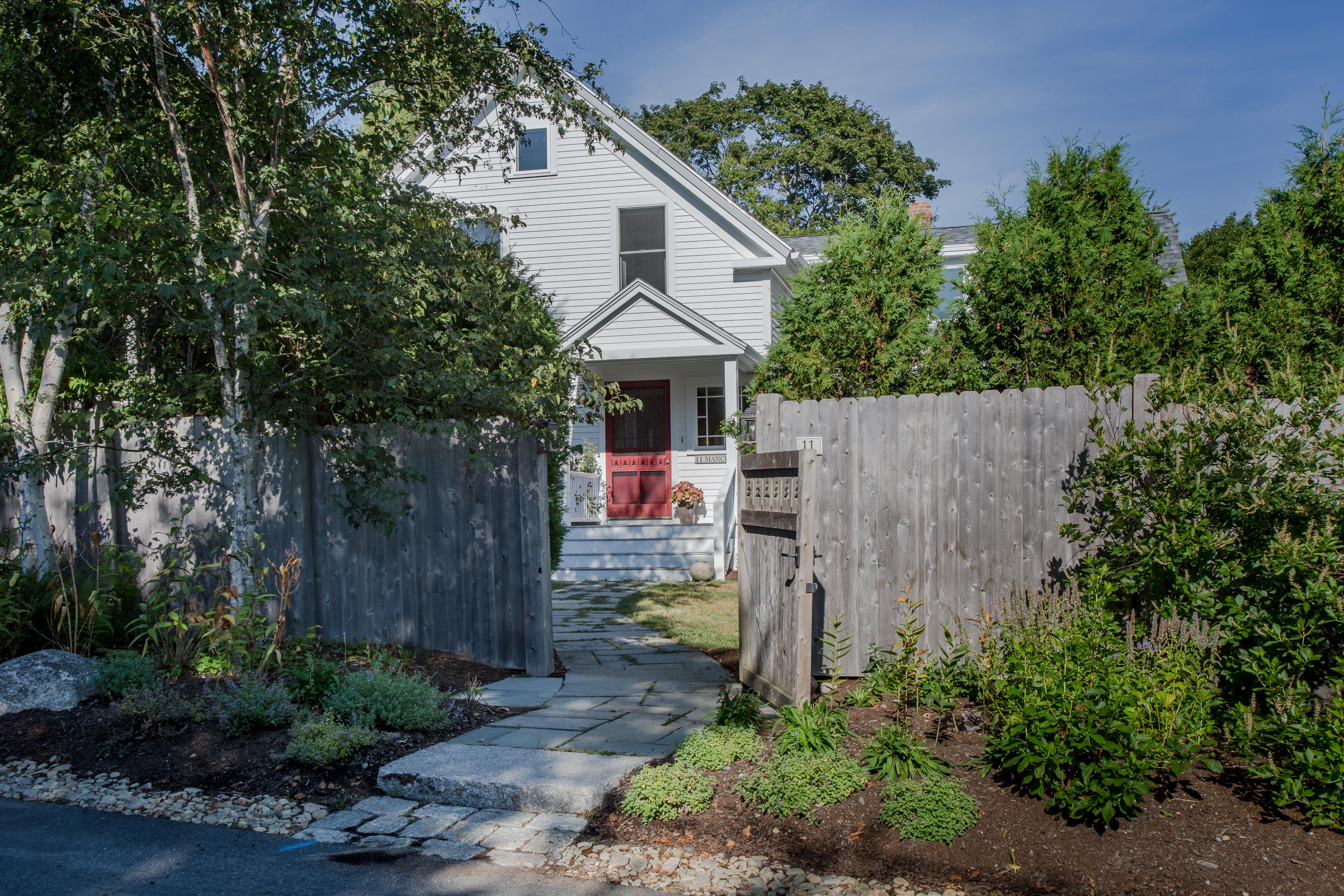 11 Manchester Road Northeast Harbor, ME 04662 - Photo 4 of 33 11Manchester