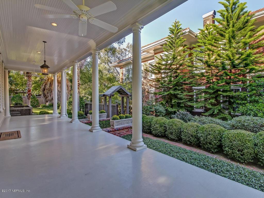 2959 Riverside Avenue Jacksonville, FL 32205 - Photo 44 of 48 Front porch and garden