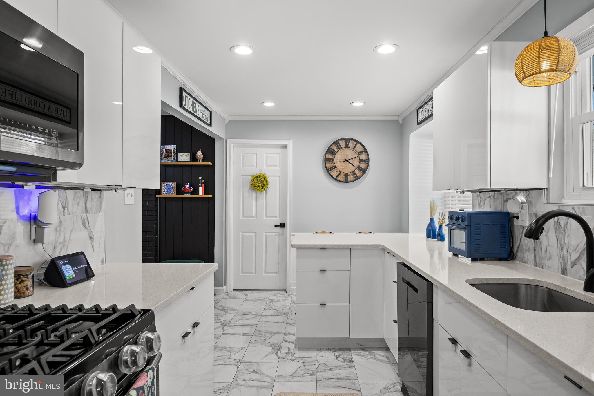 21 Longhurst Road Marlton, NJ 08053 - Photo 10 of 28