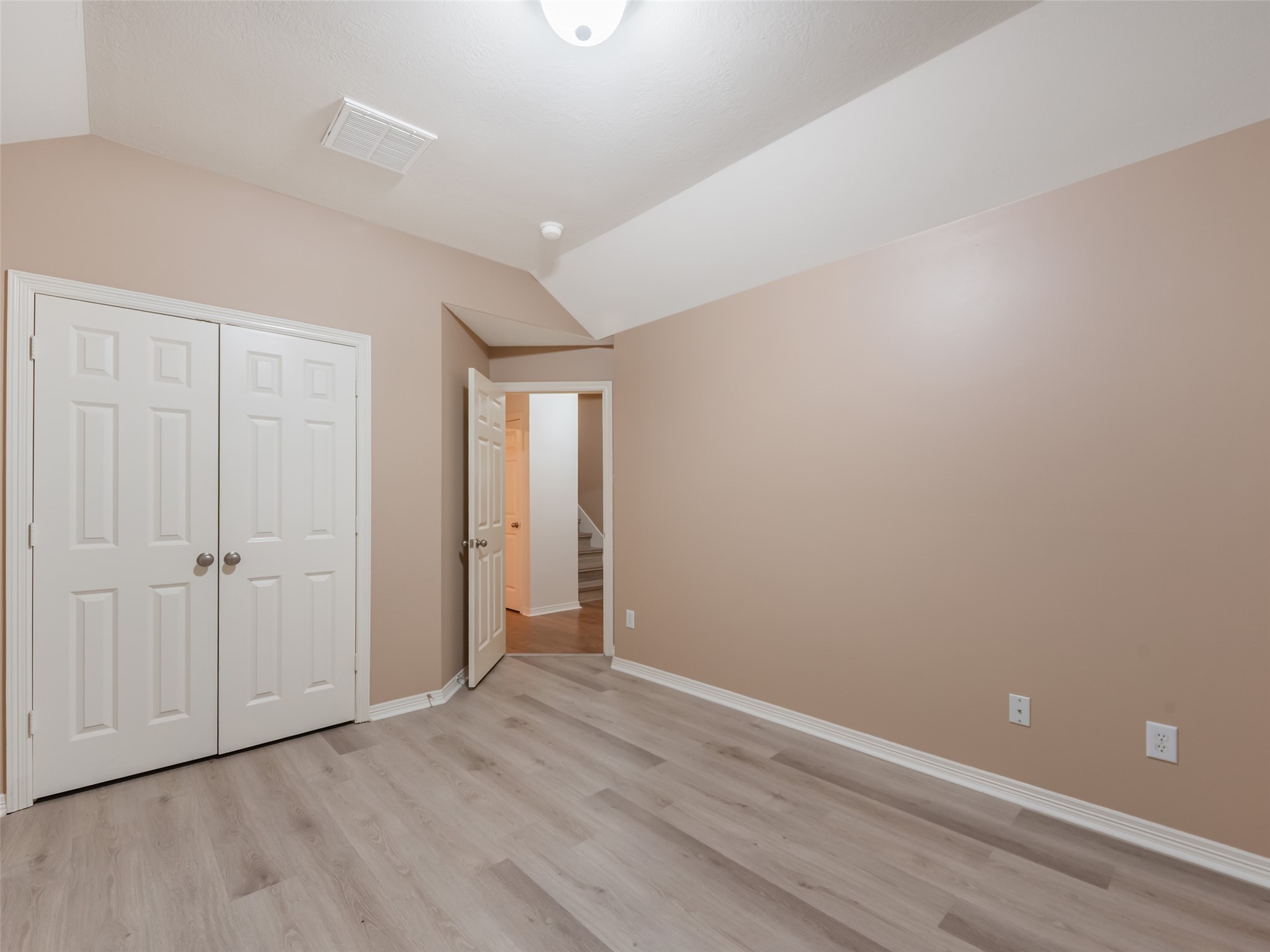 1511 Baldridge Lane Katy, TX 77494 - Photo 34 of 50 a view of an empty room with closet and a window