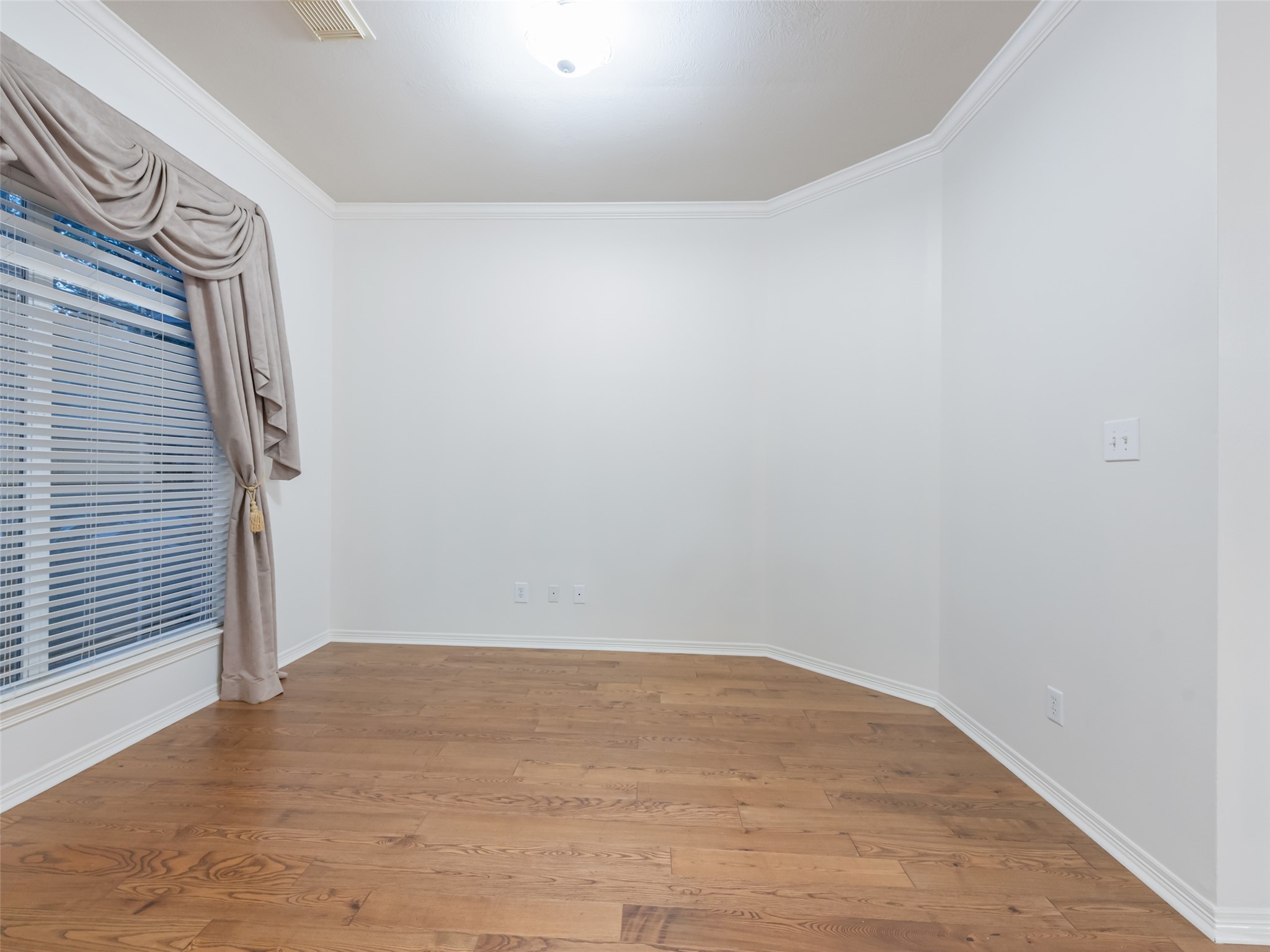 1511 Baldridge Lane Katy, TX 77494 - Photo 6 of 50 a view of small space