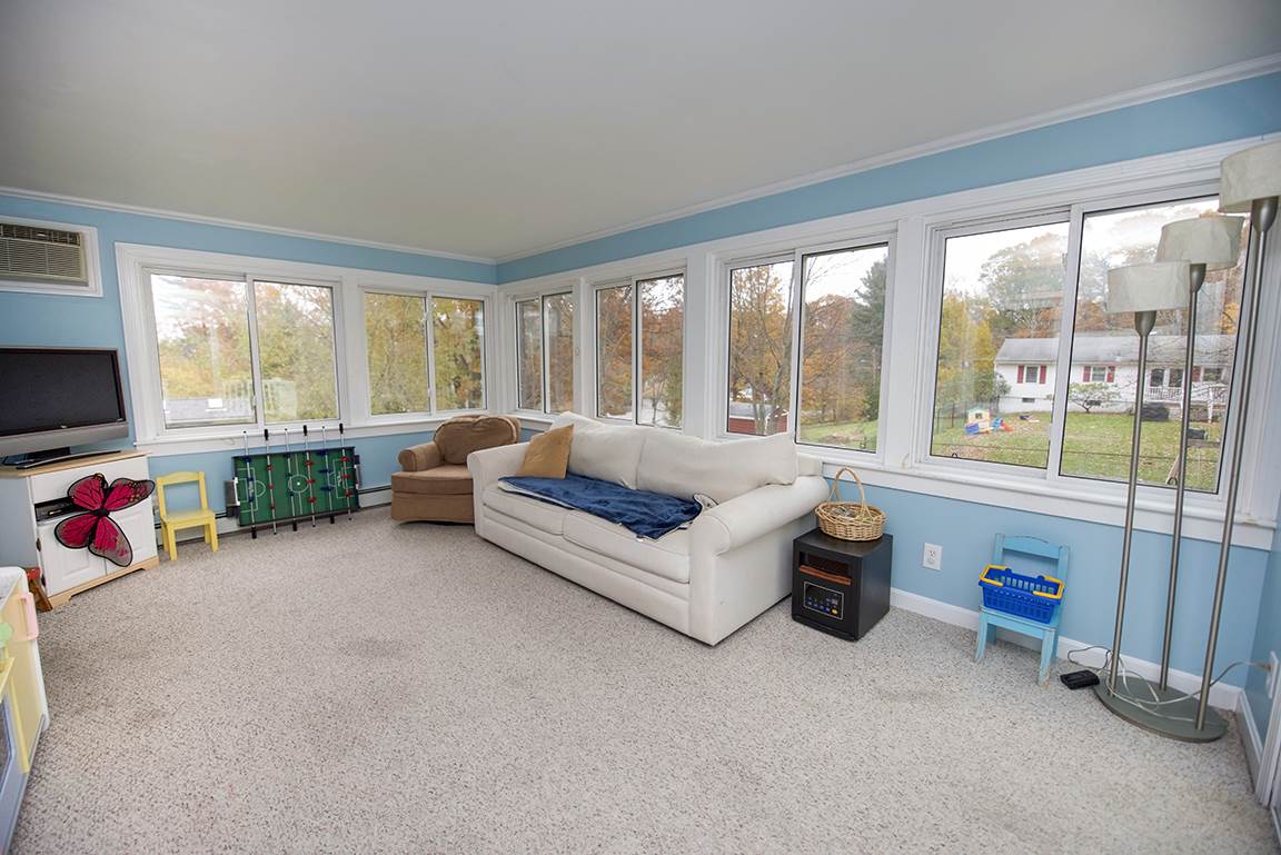 7 Rustic Lane Plaistow, NH 03865 - Photo 15 of 33 Gallery Image 15