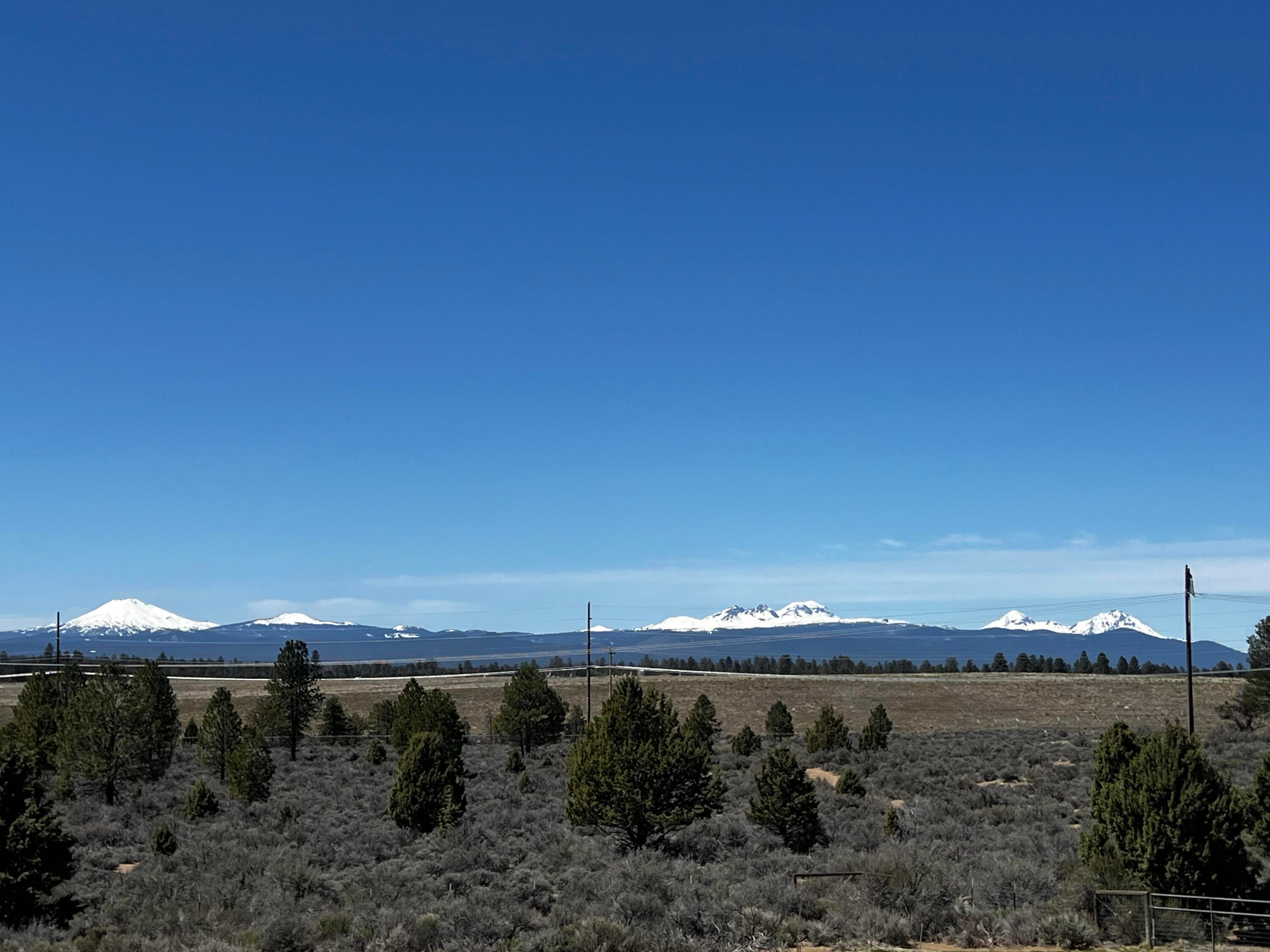 21560 McGilvray Road Bend, OR 97702 - Photo 5 of 40 CASCADE VIEW