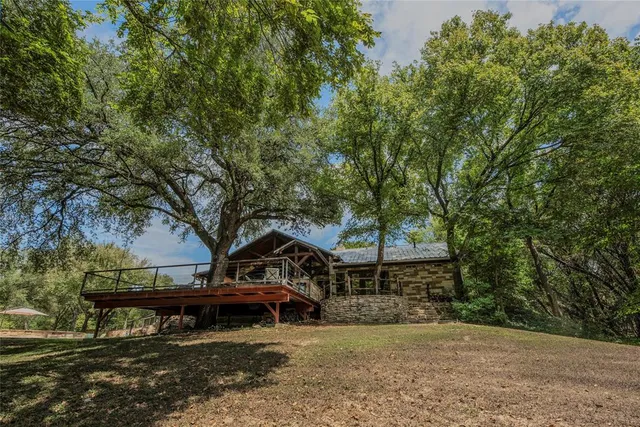 $2,250,000 | 395 County Road 2530, Meridian, TX 76665
