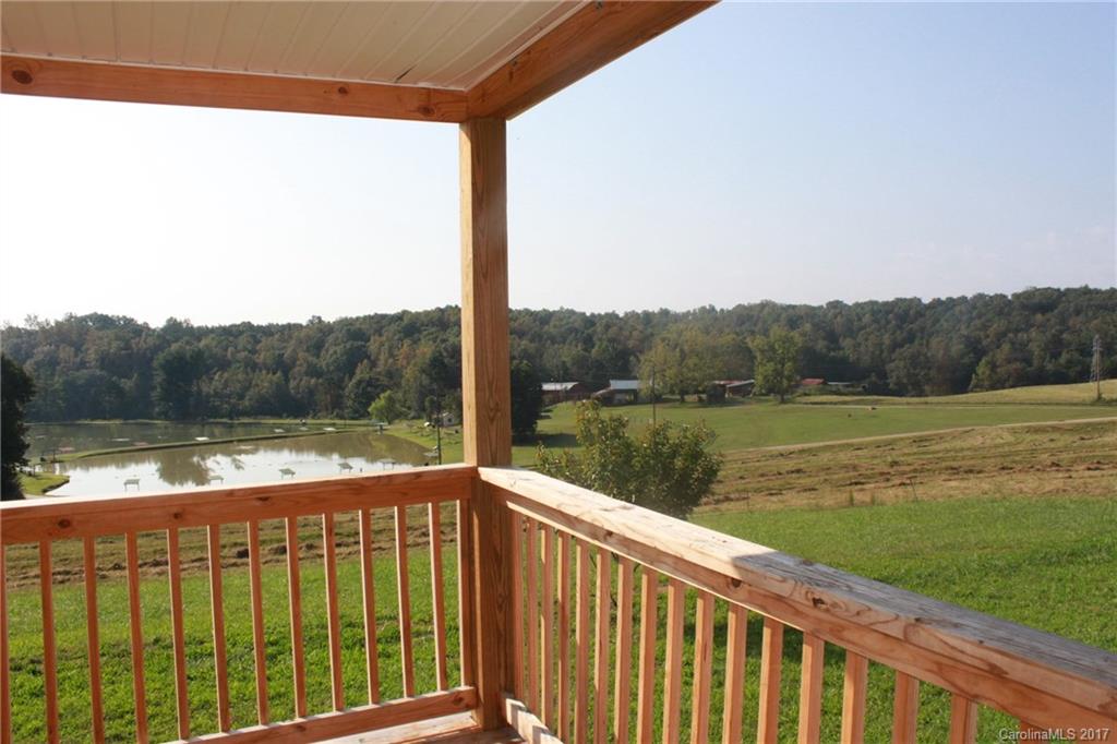 327 Silvers Lake Road Rutherfordton, NC 28139 - Photo 4 of 24