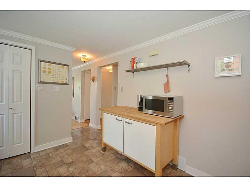 4278 Glen Lytle Road Greenfield, PA 15217 - Photo 6 of 25 Kitchen.