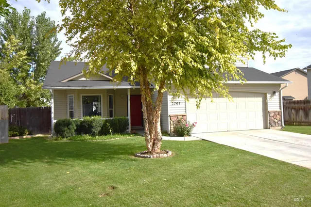 $2,150 | 2707 Colfax Drive, Caldwell, ID 83607