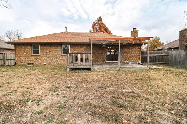 $220,000 | 2215 South Lori Lane, Wichita, KS 67207