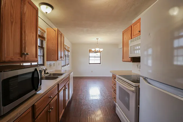 $220,000 | 2215 South Lori Lane, Wichita, KS 67207