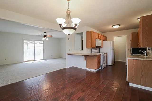 $220,000 | 2215 South Lori Lane, Wichita, KS 67207