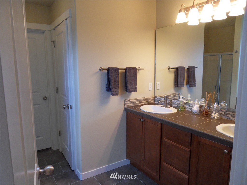 2 212th Street Southwest Bothell, WA 98021 - Photo 12 of 20