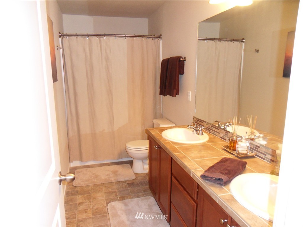 2 212th Street Southwest Bothell, WA 98021 - Photo 14 of 20