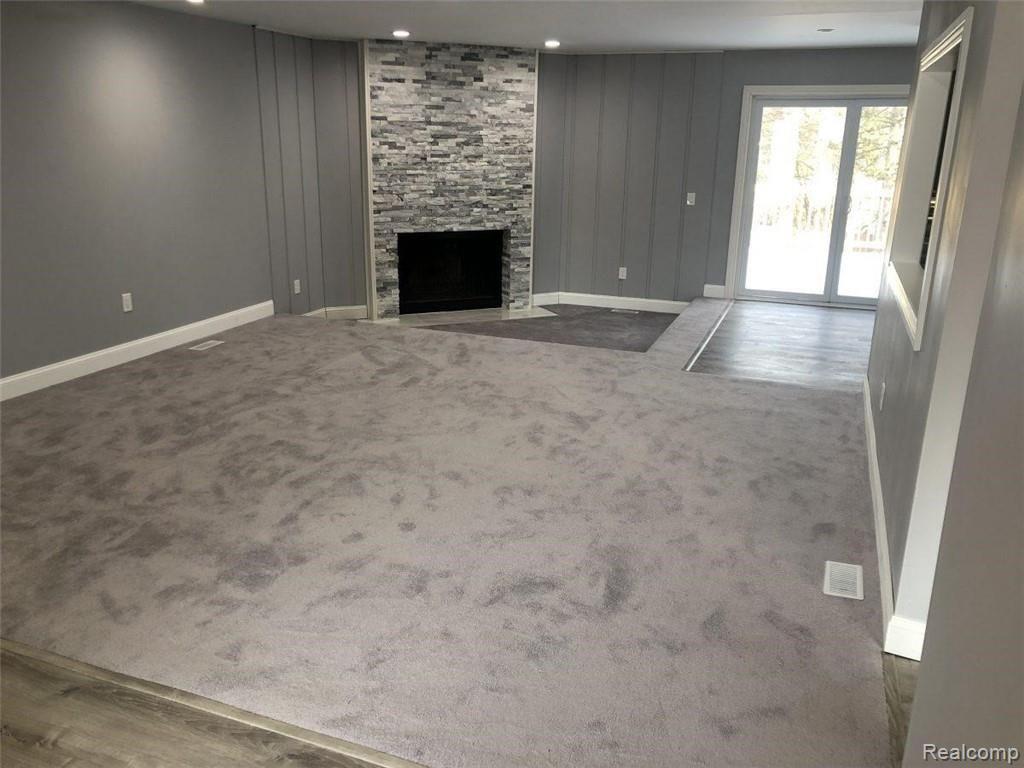 22670 Chestnut Tree Novi, MI 48375 - Photo 2 of 25 343522-0.jpg