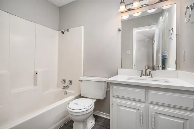 $275,000 | 5014 Brookhollow Drive, Sachse, TX 75048