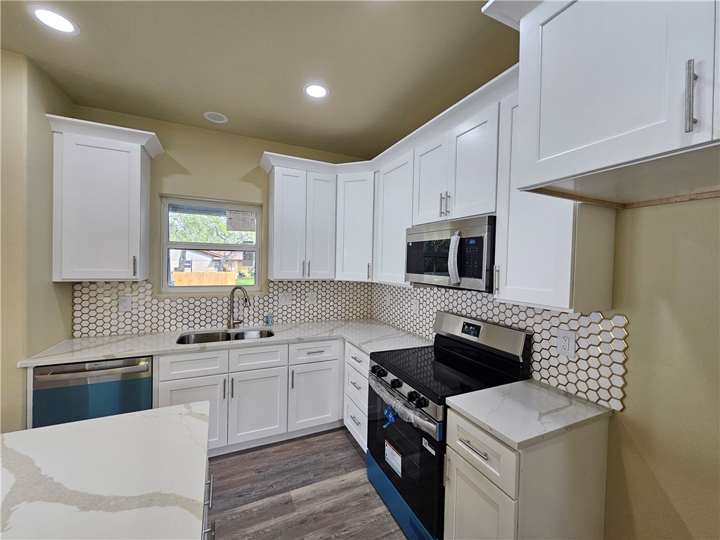 1944 Indian Trail Ingleside, TX 78362 - Photo 4 of 24