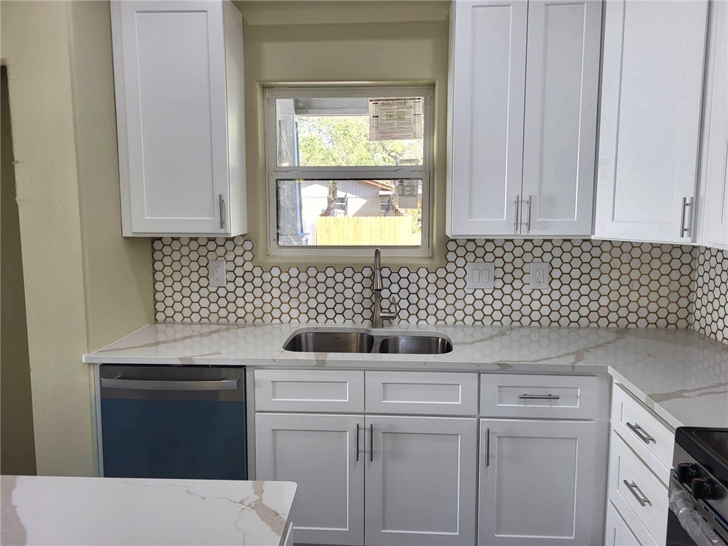 1944 Indian Trail Ingleside, TX 78362 - Photo 10 of 24