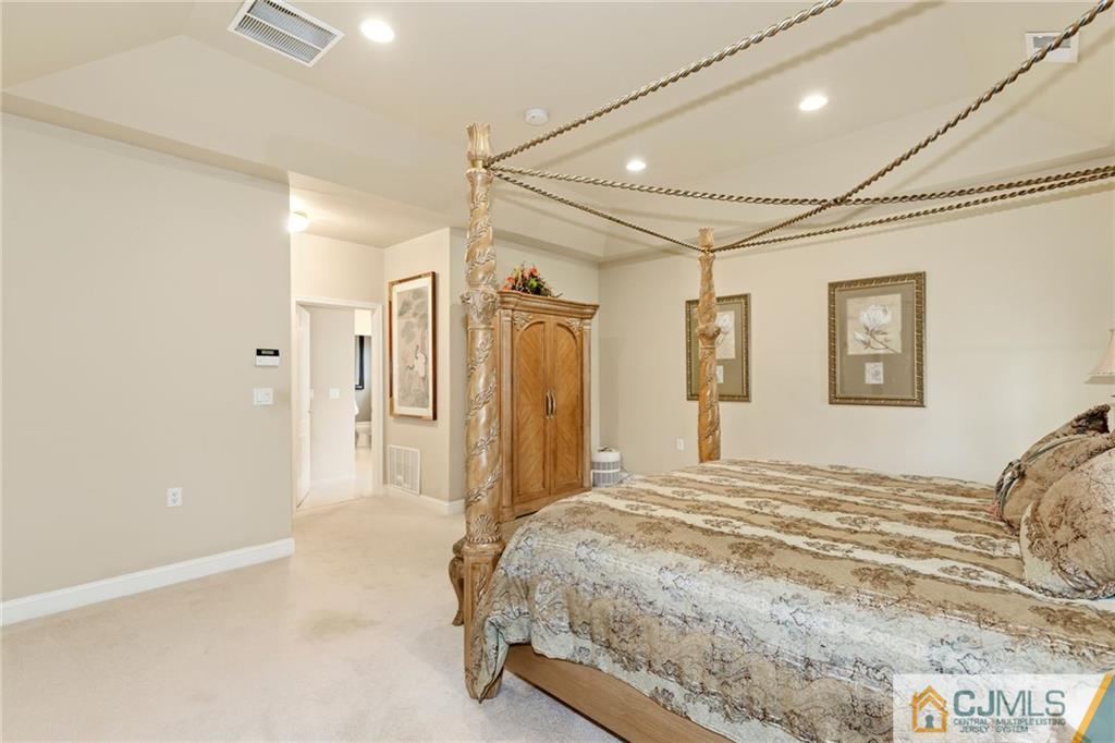 4 Yates Road Manalapan, NJ 07726 - Photo 16 of 25 Gallery Image 16