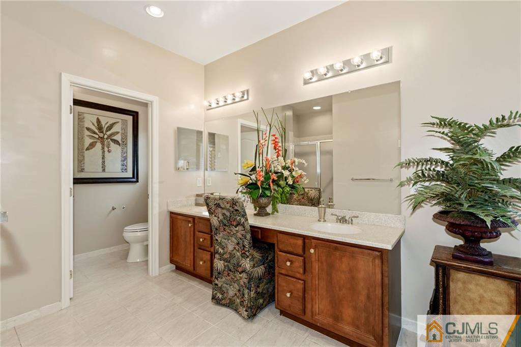4 Yates Road Manalapan, NJ 07726 - Photo 17 of 25 Gallery Image 17
