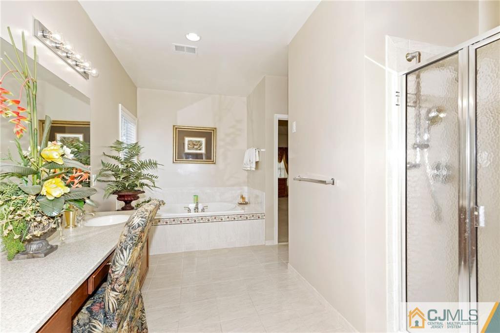 4 Yates Road Manalapan, NJ 07726 - Photo 18 of 25 Gallery Image 18