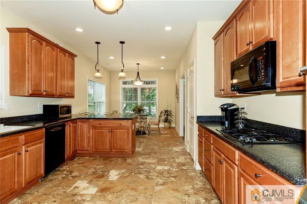 4 Yates Road Manalapan, NJ 07726 - Photo 4 of 25 Gallery Image 4