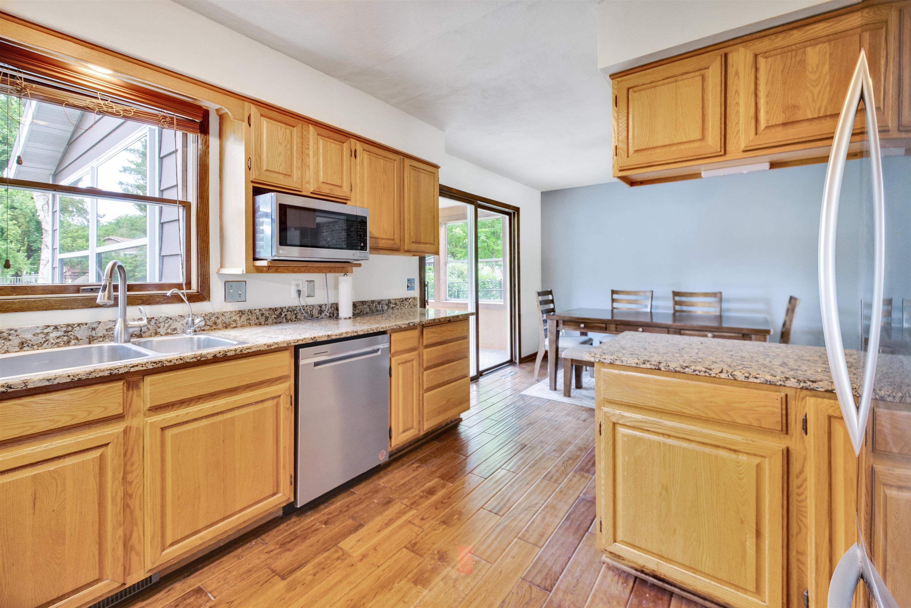 1289 Crossing Ridge Trail Sun Prairie, WI 53590 - Photo 12 of 51