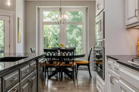 $575,000 | 19616 West 100th Terrace, Lenexa, KS 66220