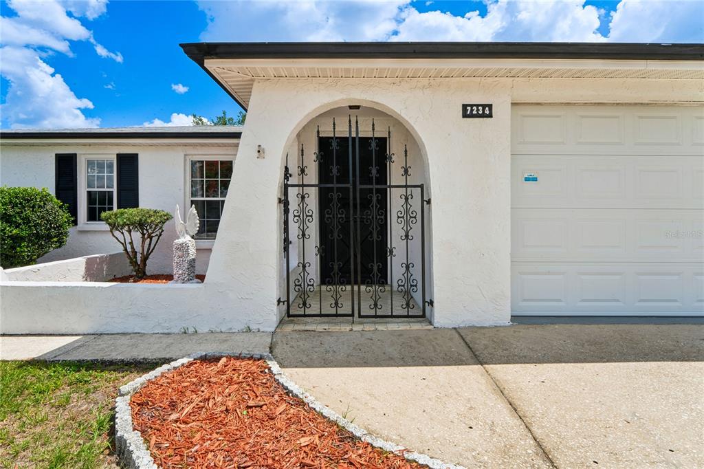 7234 Lincoln Park Lane Port Richey, FL 34668 - Photo 3 of 54