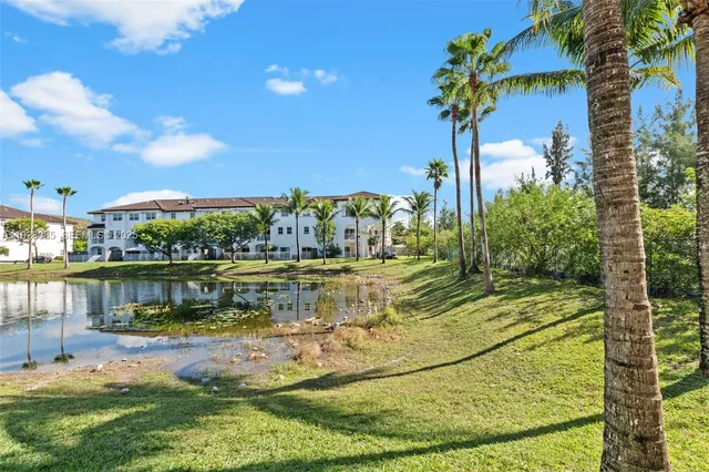 $635,000 | 8615 Northwest 98th Avenue, Doral, FL 33178