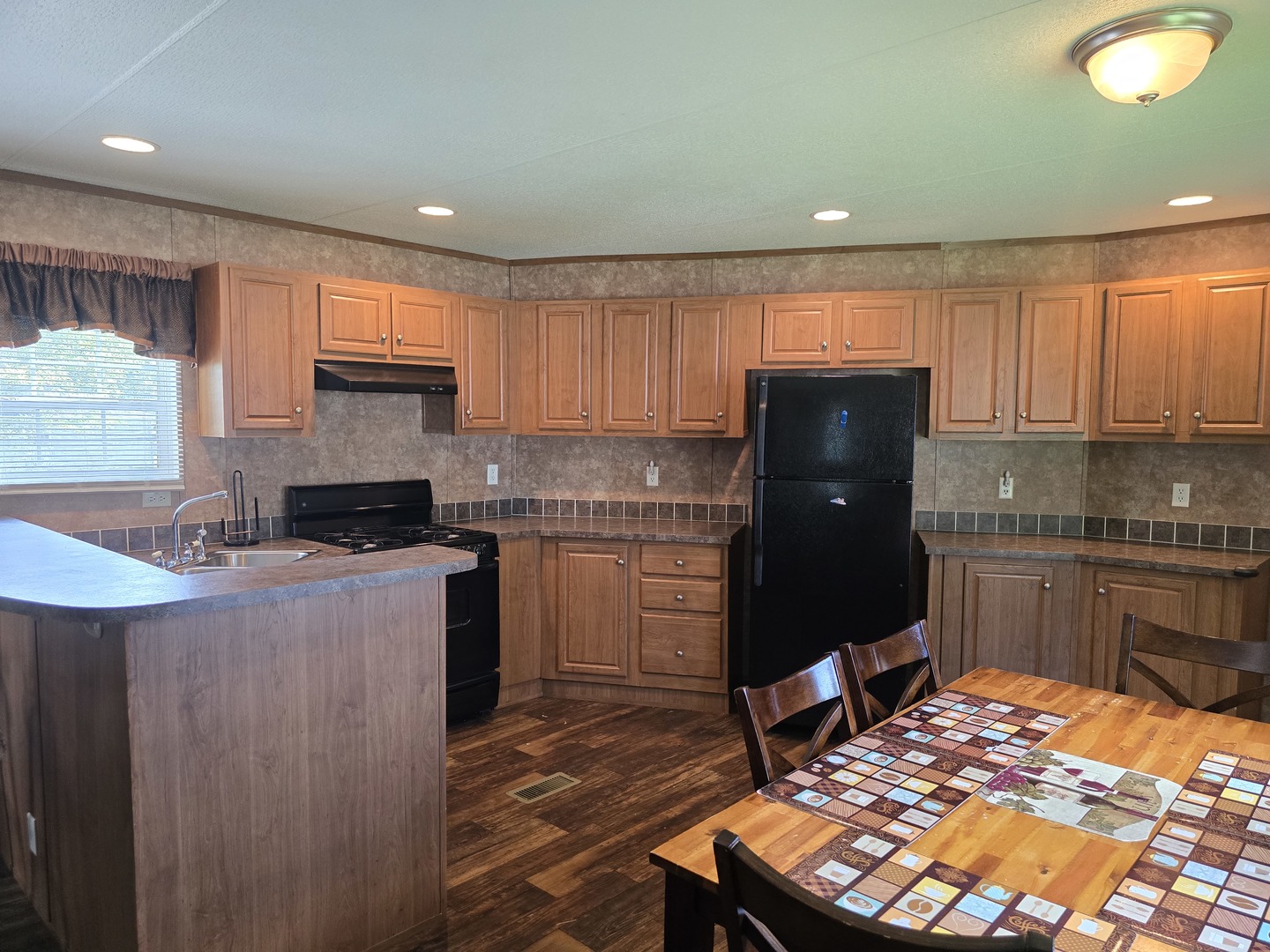 1500 Reed Street Eldorado, IL 62930 - Photo 8 of 21