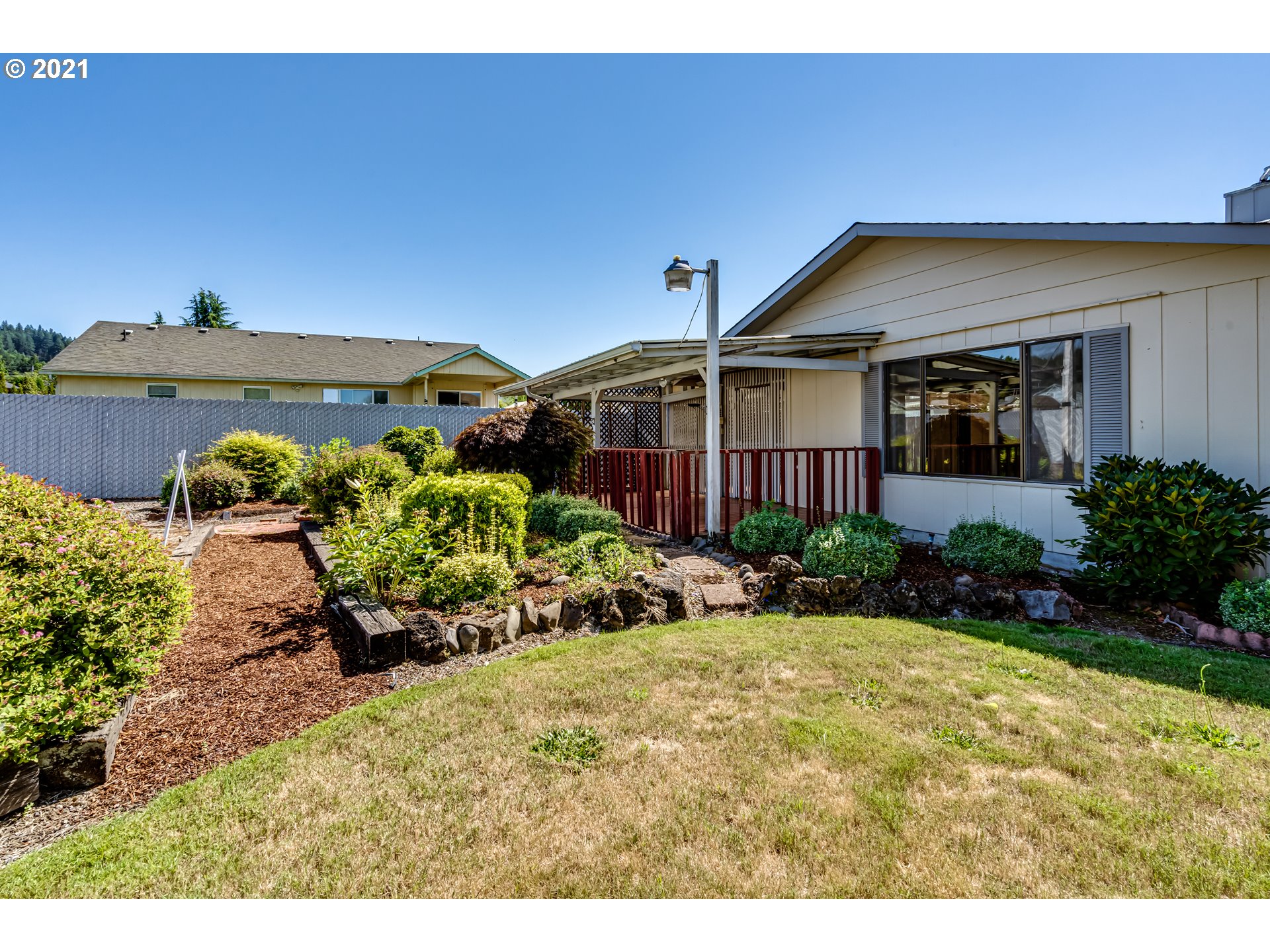 2275 South Bertelsen Road Eugene, OR 97405 - Photo 18 of 30 Gallery Image 18