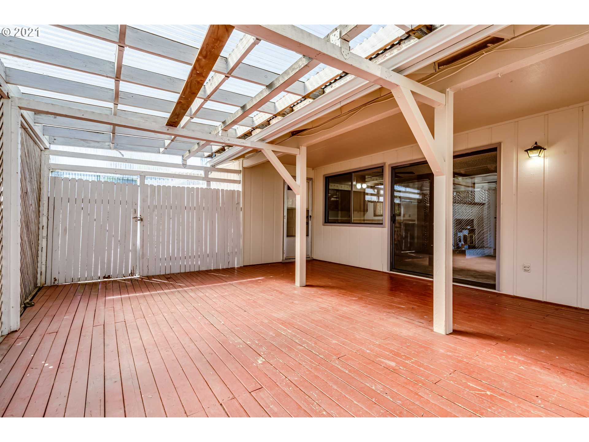 2275 South Bertelsen Road Eugene, OR 97405 - Photo 20 of 30 Gallery Image 20
