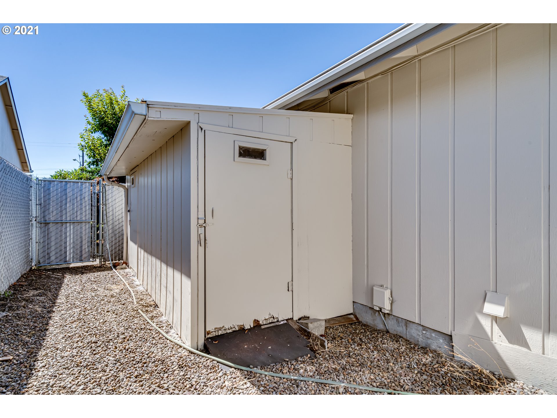 2275 South Bertelsen Road Eugene, OR 97405 - Photo 21 of 30 Gallery Image 21