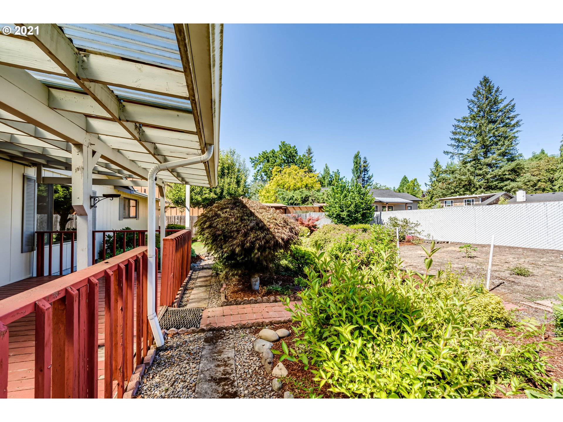 2275 South Bertelsen Road Eugene, OR 97405 - Photo 25 of 30 Gallery Image 25
