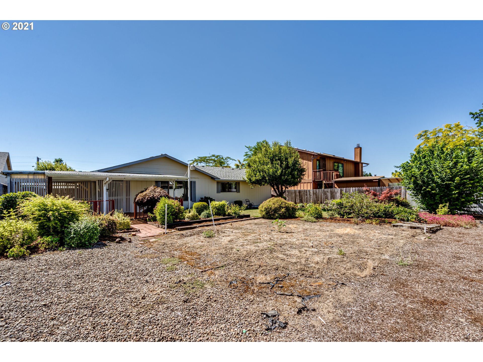 2275 South Bertelsen Road Eugene, OR 97405 - Photo 26 of 30 Gallery Image 26