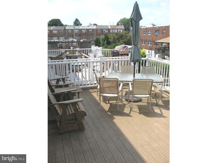 12462 Balston Road Philadelphia, PA 19154 - Photo 16 of 22 Deck
