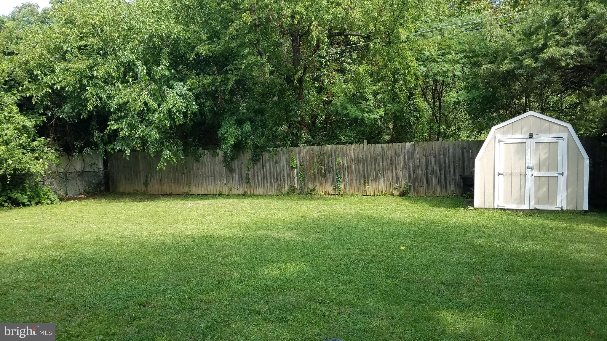 3163 Jeffland Road Baltimore, MD 21244 - Photo 23 of 25 Rear yard